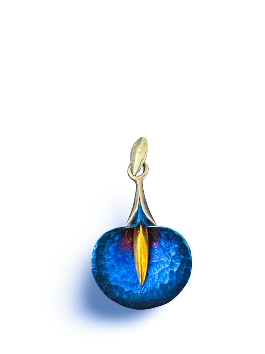 Pendentif calla bleu titane
